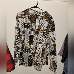 New with Tags Ashley Stewart Button Up Top 18
